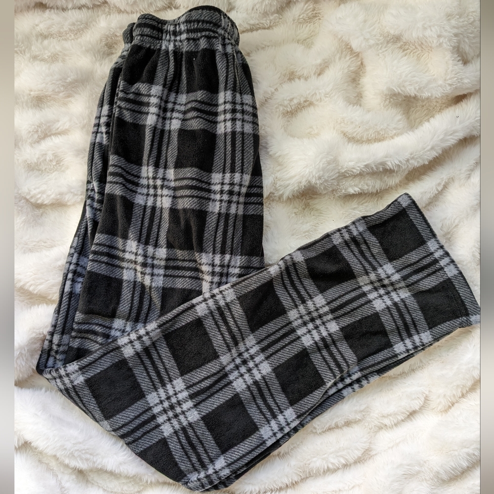 Hanes Plaid PJ Pants
